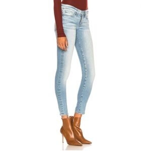FRAME Le Skinny De Jeanne Faded Skinny Jeans